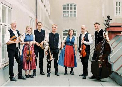 Arts At Noon Series: Tanzgeiger Austrian Balladiers